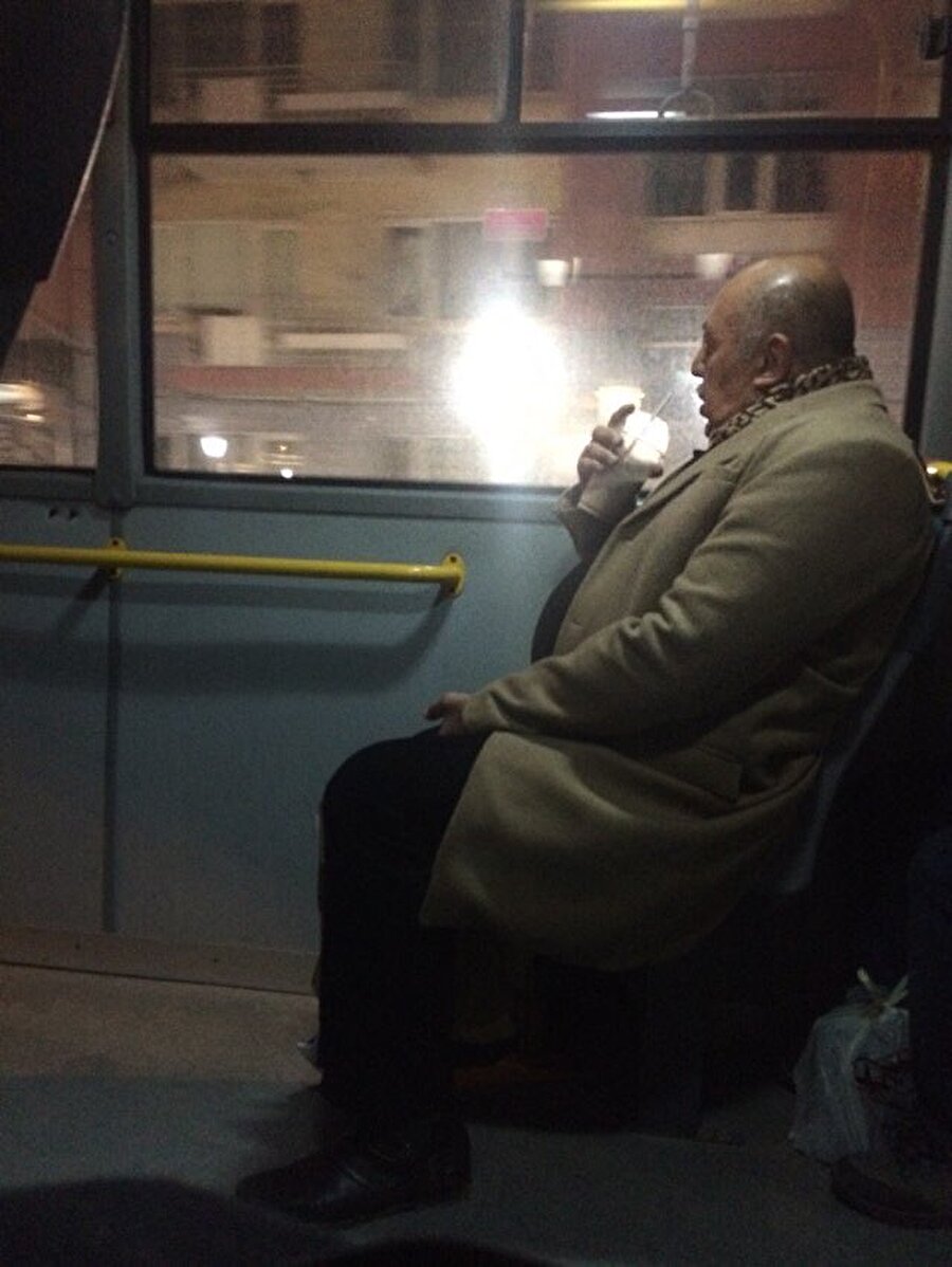 Şımaracak kimsen kalmadığında hayat seni kocaman bir adama çevirir