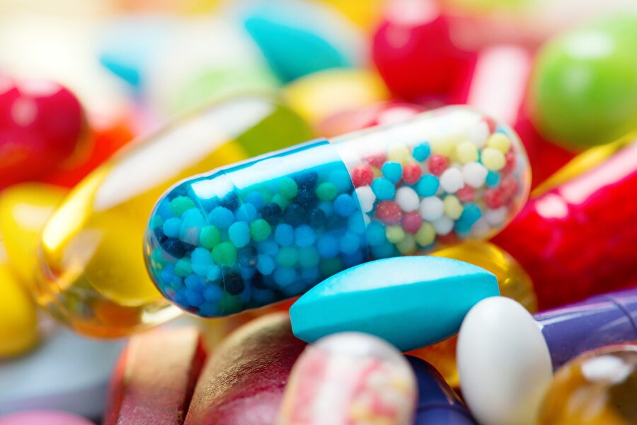 Uzmanlar, antibiyotiklerin hastaların sağlık direncini olumsuz yönde etkilediğini savunuyor.