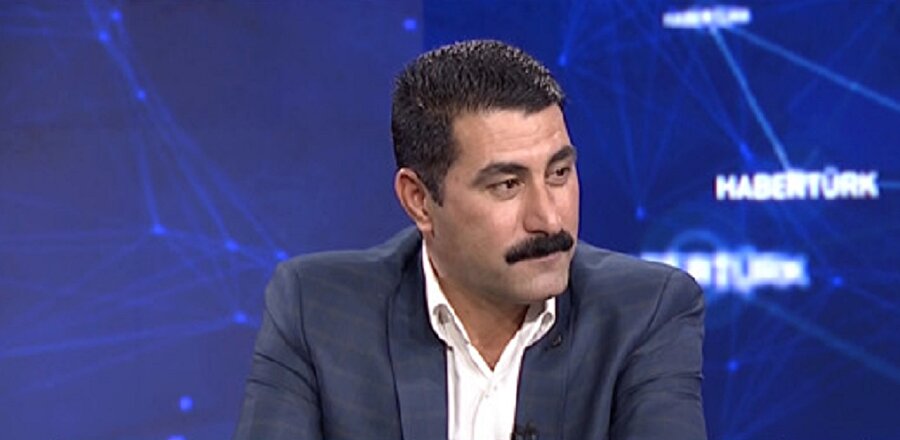 Ünlü şarkıcı Haluk Levent, sesi İbrahim Tatlıses'e benzeyen ve sosyal medyada kısa sürede gündem olan inşaat işçisine single yapmayı teklif etmişti.