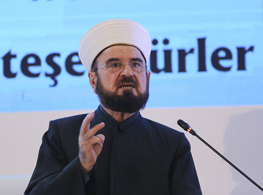 Dünya Müslüman Alimler Birliği Genel Sekreteri Ali Karadaği İslam ülkelerinin halkları ile yöneticileri arasında Filistin davası konusunda farklılık olduğunu ifade ediyor.