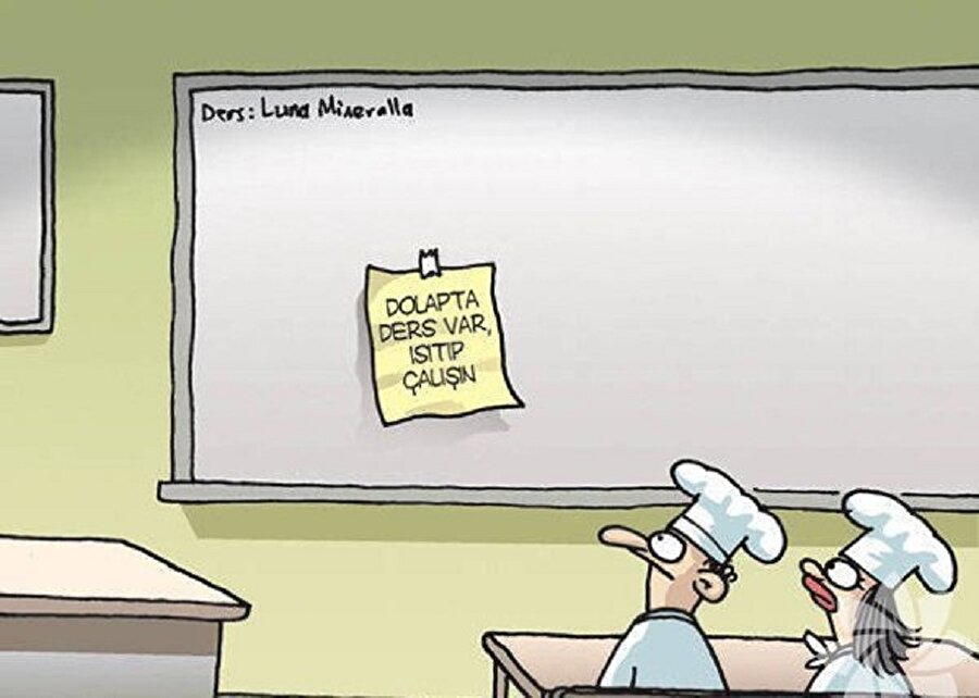 Geceden dersini yapmış da gitmiş hoca gibi hoca