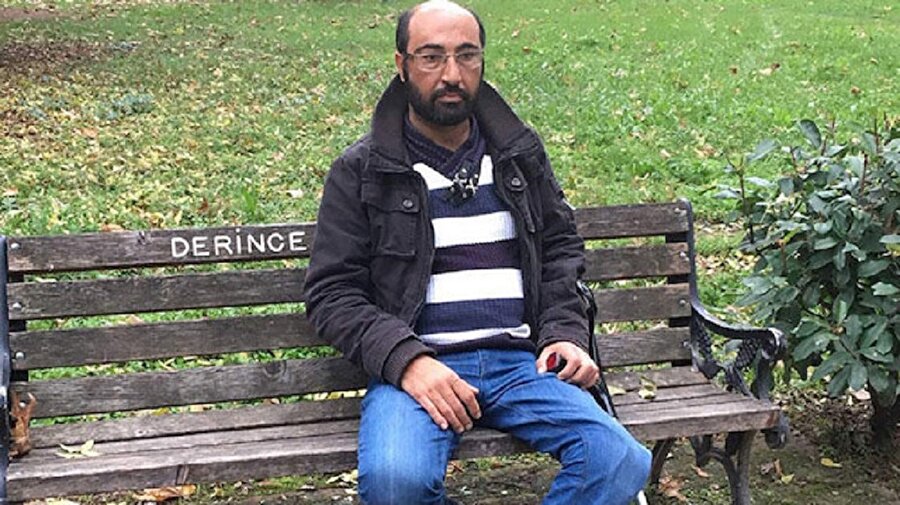 37 yaşındaki Ahmet Yılmaz, maymuna benzetildiği için hayata küstüğünü ve evden dahi çıkmak istemediğini söylüyor.