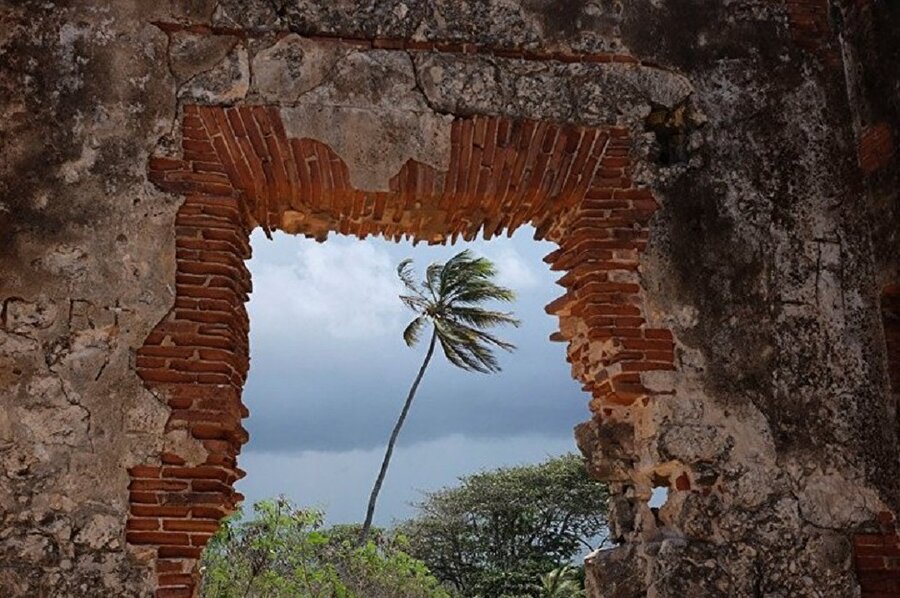 Tuğlaların arasından Porto Riko
