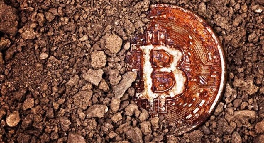 Bitcoin’in son dönemlerdeki inişli çıkışlı grafiği yatırımcılarını zor durumda bırakıyor.