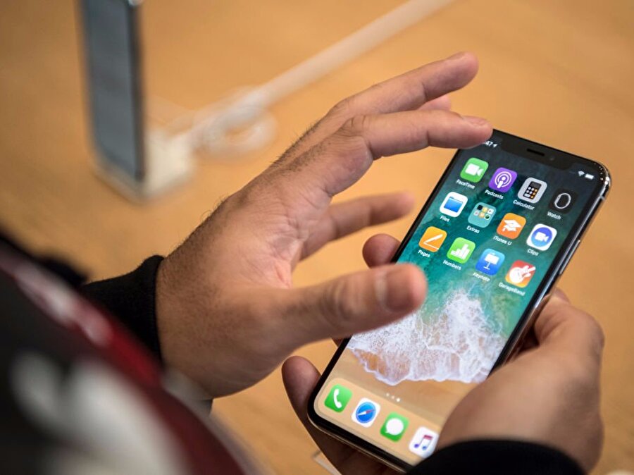 Apple test telefonu