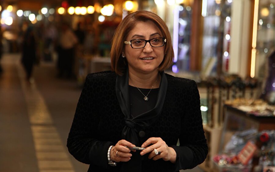 Gaziantep Büyükşehir Belediye Başkanı 

                                    Fatma Şahin
                                
