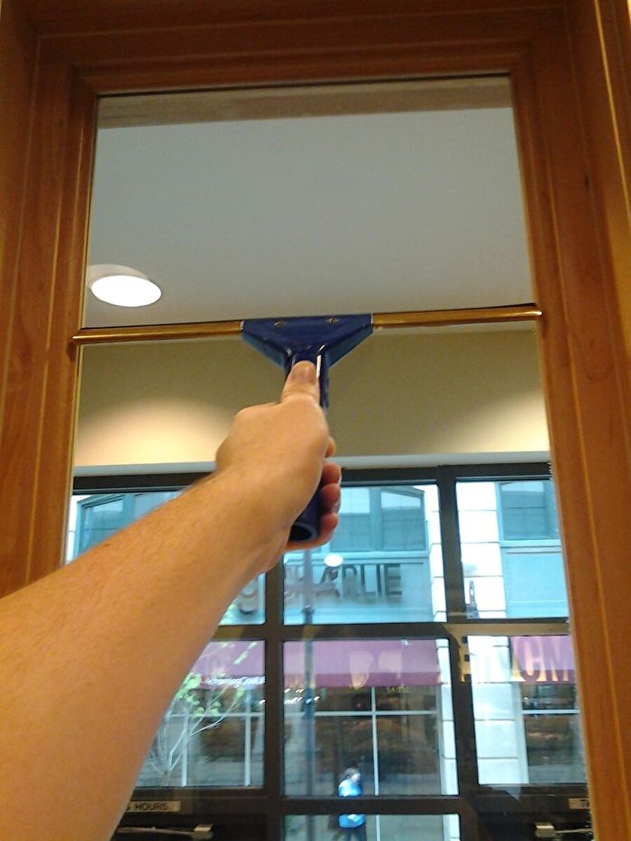 Tek hamleyle cam temizleme hayalim sonunda gerçek oldu