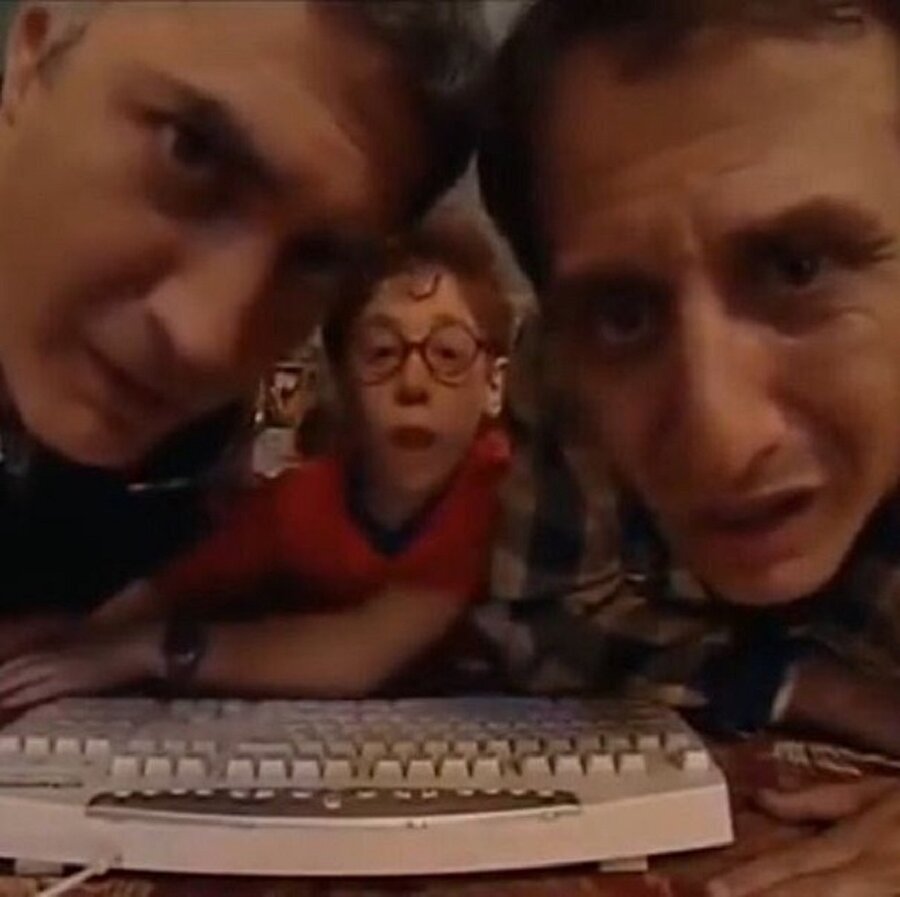 Sınav sonuçlarına bakıyorum