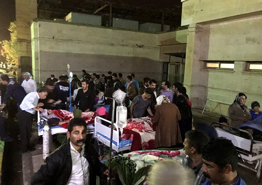 İran'ın batısında bulunan Kirmanşah bölgesinde meydana gelen 6.4 büyüklüğündeki deprem Irak'ta da hissedilen bir sarsıntı meydana getirdi.