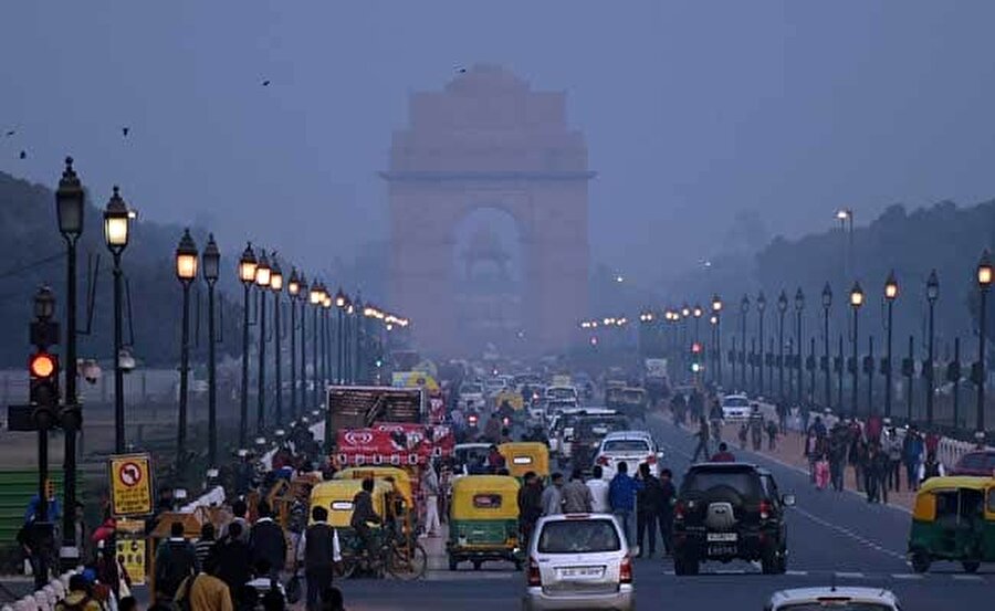 3. Delhi, Hindistan

                                    Nüfus:  27.280.00Yüz ölçümü: 2.202 km kare Yoğunluk: 12.400/km kare
                                