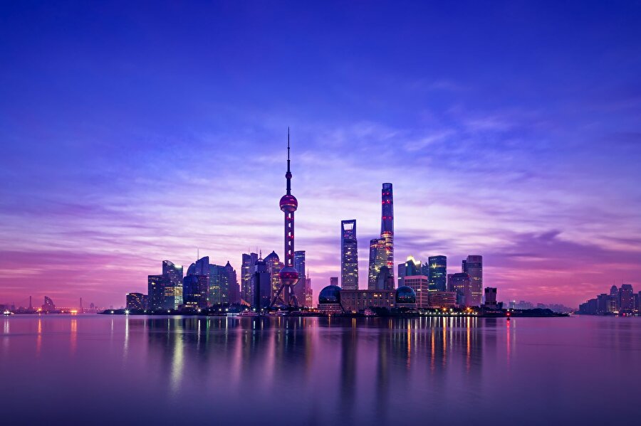 6. Şangay, Çin

                                    Nüfus: 24.115.000Yüz ölçümü: 4.015 km kare Yoğunluk: 6.000/km kare
                                