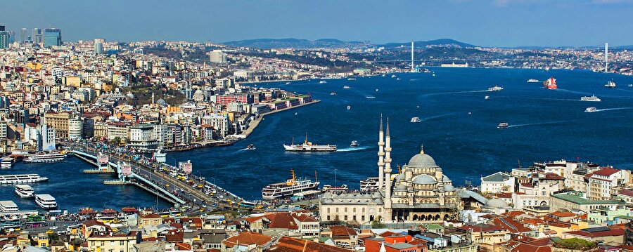 Bonus. İstanbul, Türkiye
Nüfus: 15.029.231Yüz ölçümü: 5.313 km kareYoğunluk: 2829/km kare