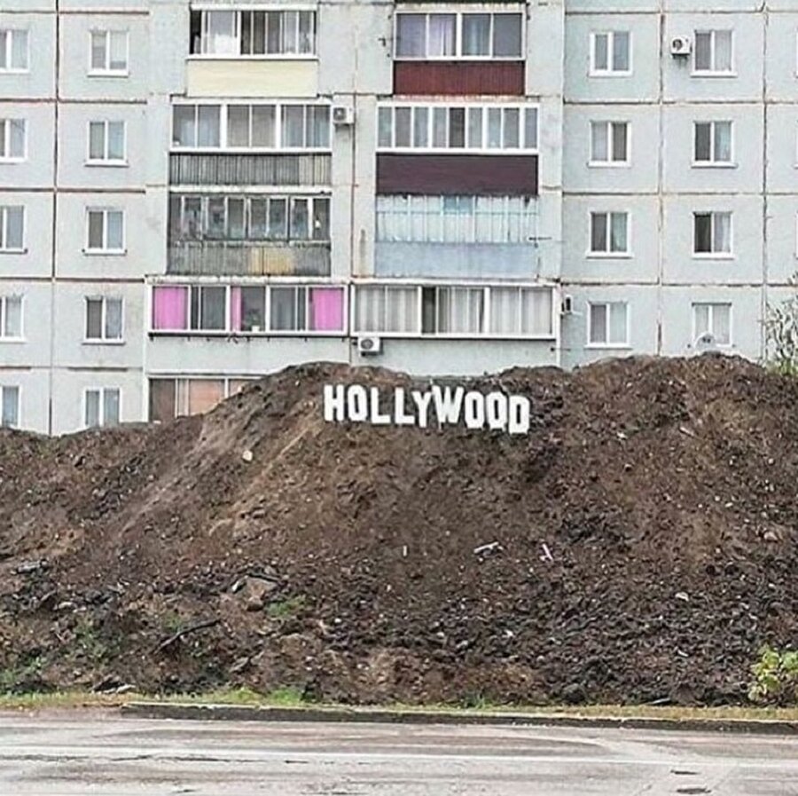 ​Düşük bütçeli Hollywood Tepesi