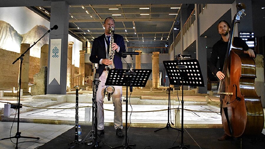 Hollanda Kraliyeti ve Müzede Caz Derneği tarafından, Gaziantep Zeugma Mozaik Müzesi'nde konser verildi.