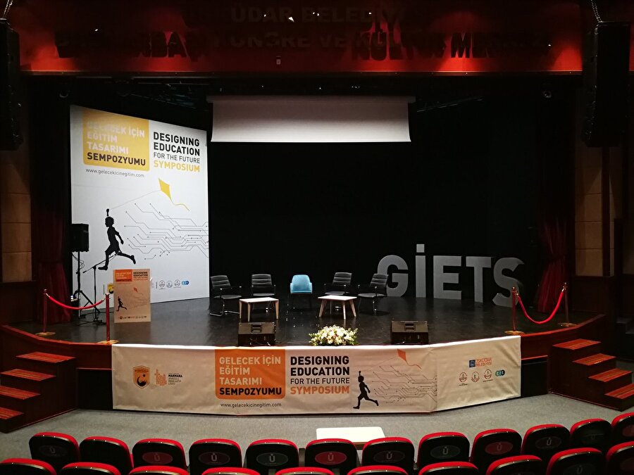 Gelecek İçin Eğitim Tasarımı Sempozyumu