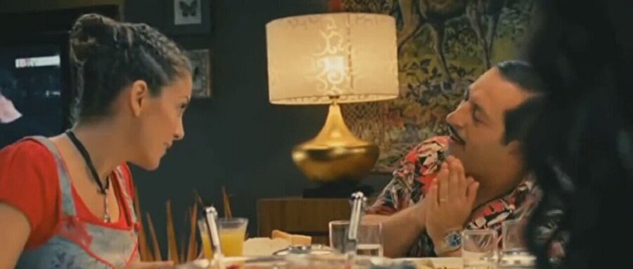 Aşkım kavga mı edelim şimdi uzaylıların yanında