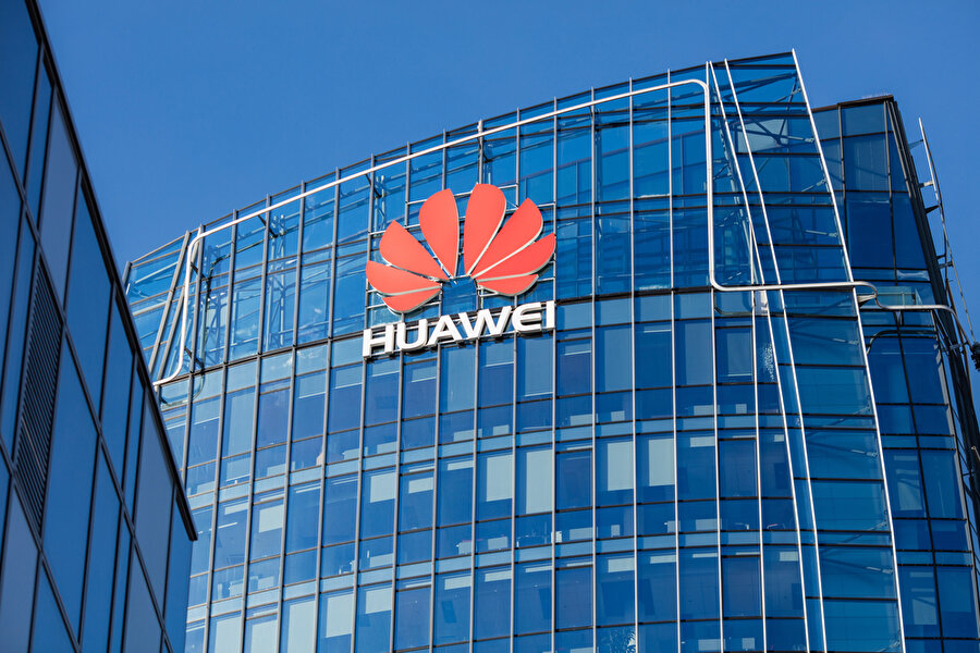 Huawei, birçok farklı alanda Avrupa pazarında görünür olmaya devam ediyor.