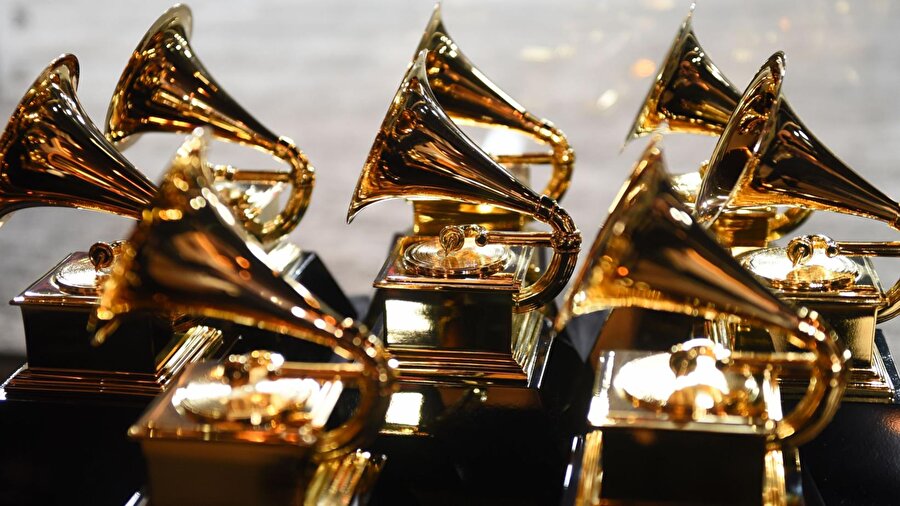 Müzik endüstrisinin en önemli ödüllerinden biri olan Grammy Ödülleri adayları, Los Angeles’ta açıklandı.