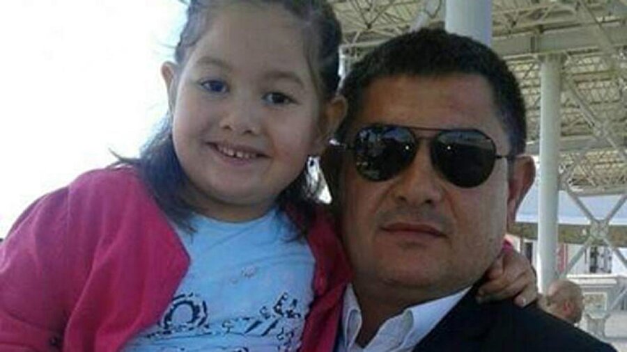 Sabiha Bağatur(solda)