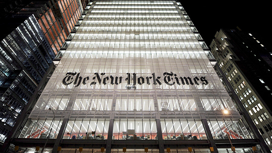 New York Times 
New York Times gazetesi Trump'ın, 2 bin ABD askerinin bulunduğu Suriye'den çekilme ve askeri operasyonlara son verme kararının, Rusya ve İran'ın bölgede güçlenmesine sebep olacağını öne sürdü.