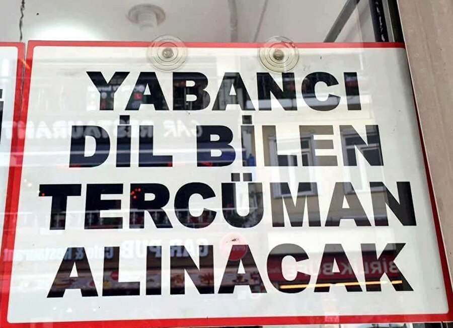 Yabancı dil bilmeyen tercüman Türkçeyi Türkçeye çeviriyor herhalde