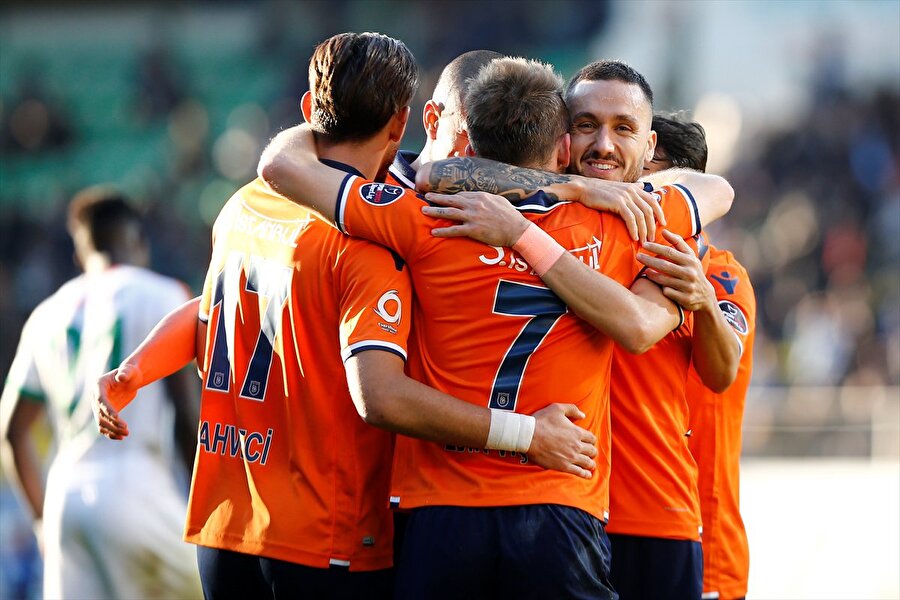 alanyaspor basaksehir maci kac kac bitti