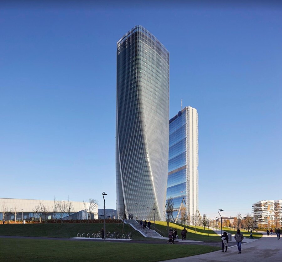 2. Generali Towe / Zaha Hadid Mimarlık

                                    Lokasyon: Milano, İtalyaUzunluk: 177 metre
                                
