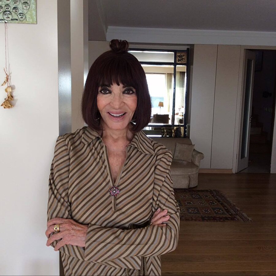 Gülriz Sururi