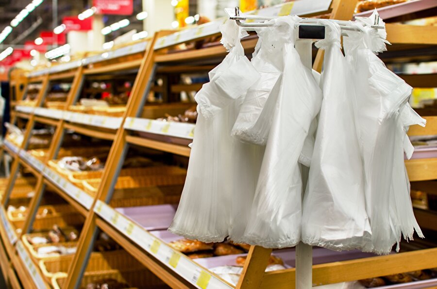 Plastik poşetlerin değeri giderek artıyor. Peki bu poşetleri saklamak ve tekrar tekrar kullanmak mümkün mü?