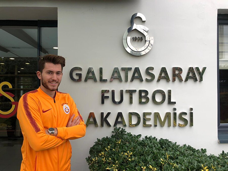 Ogün Çalışkan, Galatasaray U19 takımında forma giyiyordu.
