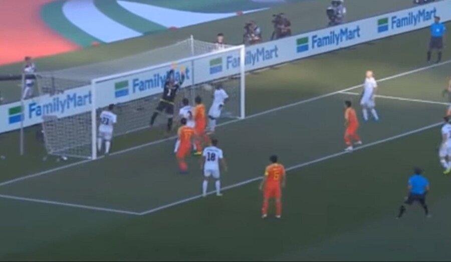 Kaleci Pavel'in, Çin maçındaki hatası pahalıya mal oldu.