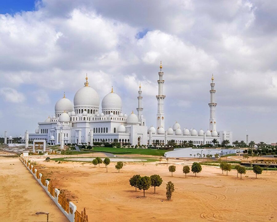 Şeyh Zayid Camii, Abu Dabi, Birleşik Arap Emirlikleri