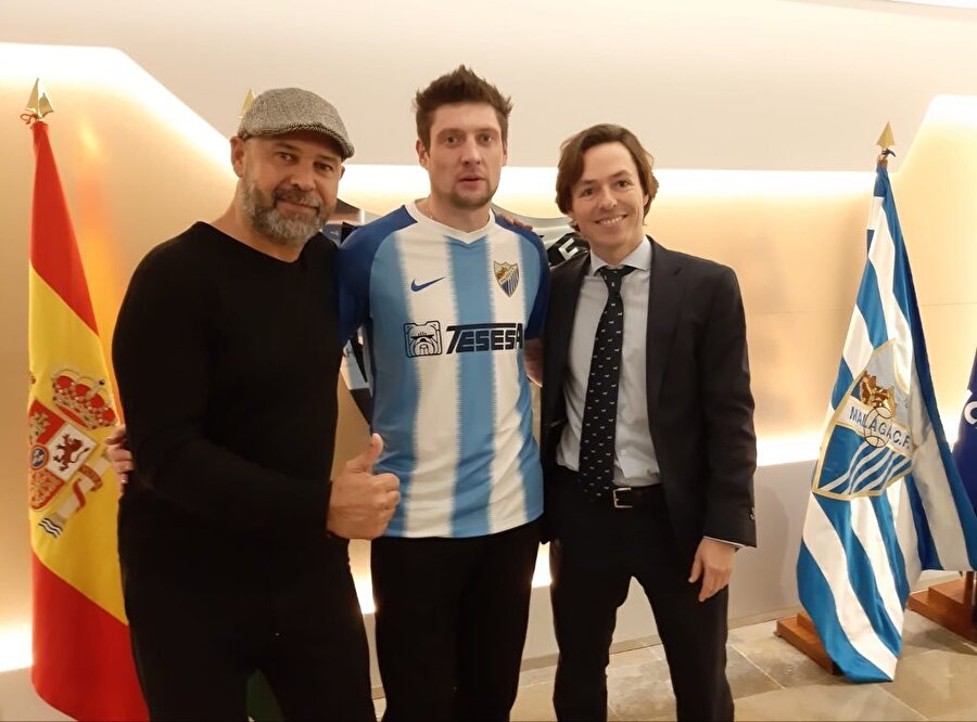 Seleznov, Malaga formasıyla ilk pozunu böyle verdi.