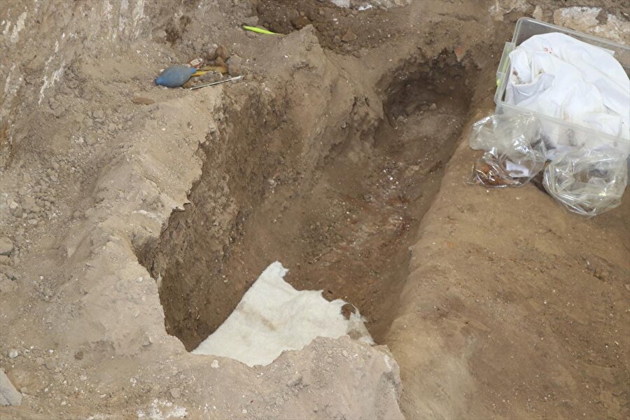 Eyyubi Sultanı Süleyman Han'a ait mezar.