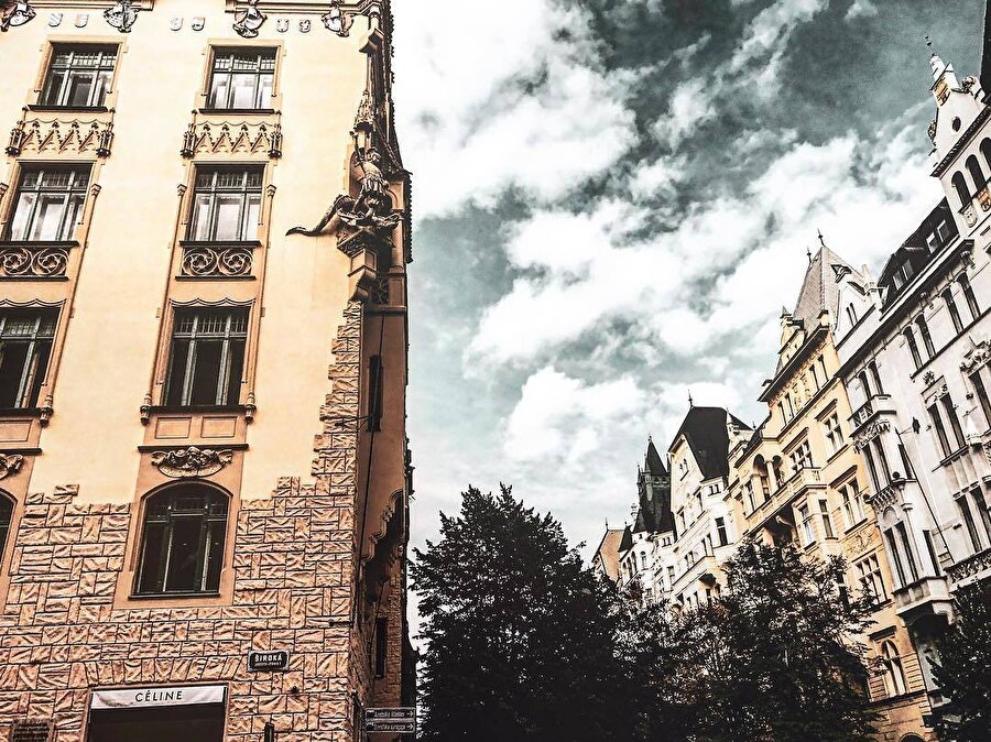 Barok sanatlı Prag binaları