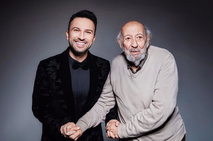 Tarkan ve Ara Güler.