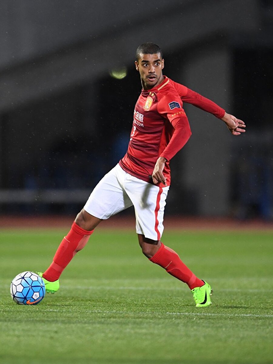 Carvalho, Çin'de bu sezon 19 gol ve 8 asiste imza attı.