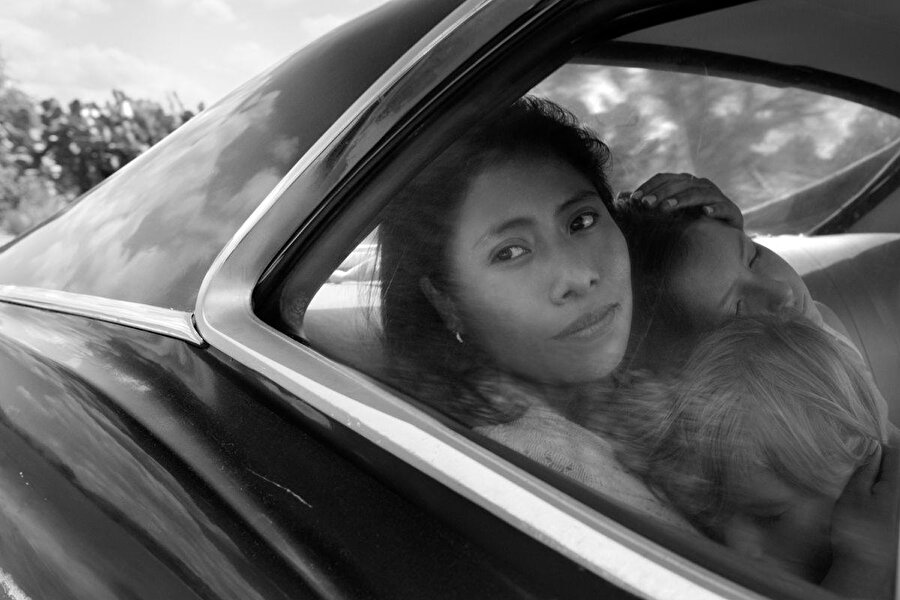 En iyi film dalında beklendiği üzere Netflix yapımı Roma adaylar arasında yer aldı.