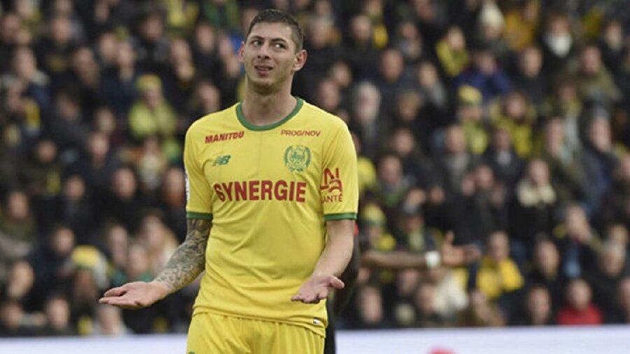 Emiliano Sala, 17 milyon euro ile Cardiff tarihinin en pahalı oyuncusu olmuştu.