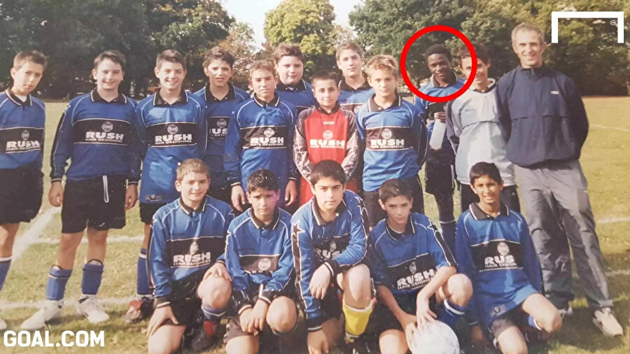 Victor Moses'in takım arkadaşlarıyla çektirdiği fotoğraf.