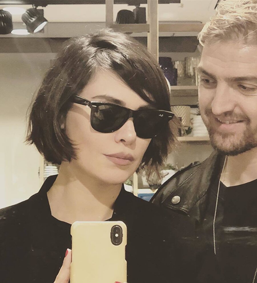 Caner Erkin ve Şükran Ovalı.