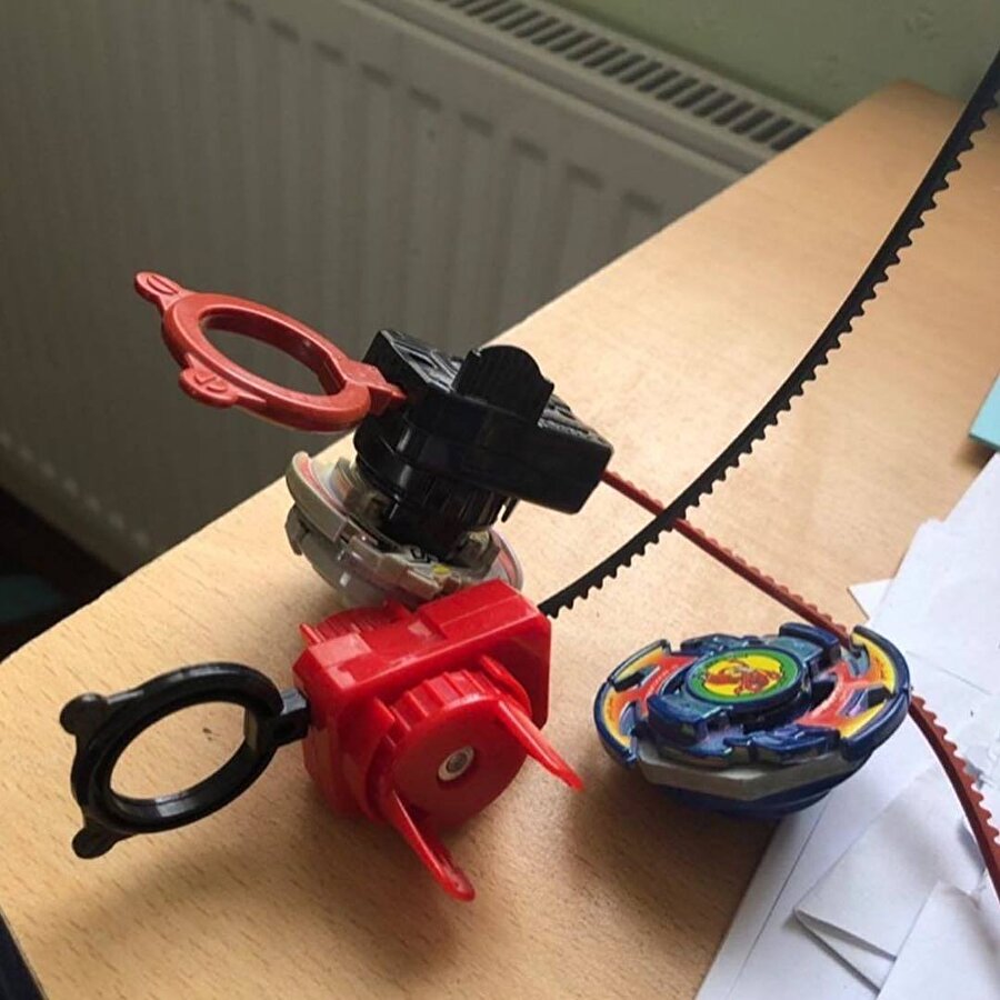 Gözlerden süzülen bir damla yaş...