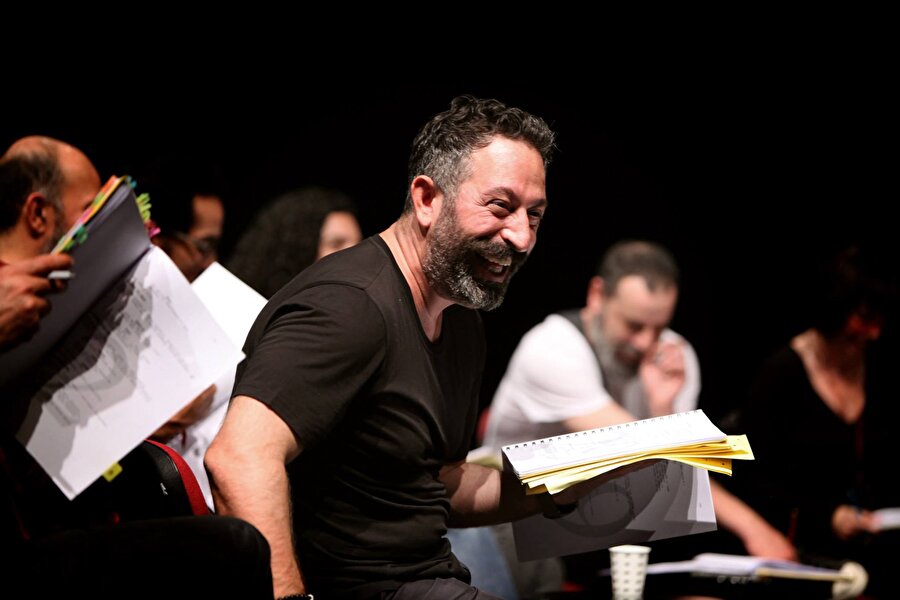 Cem Yılmaz.