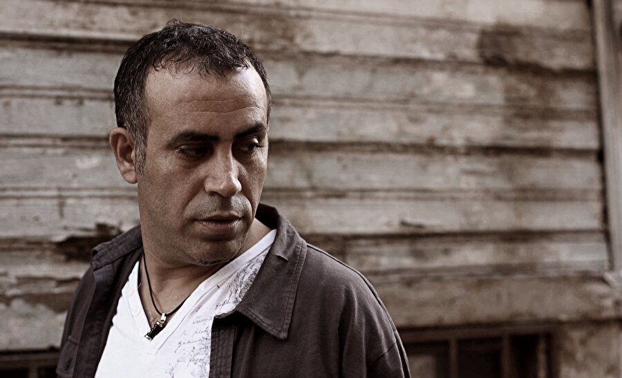 Haluk Levent.