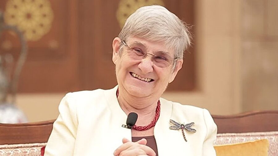 Prof. Dr. Canan Karatay.