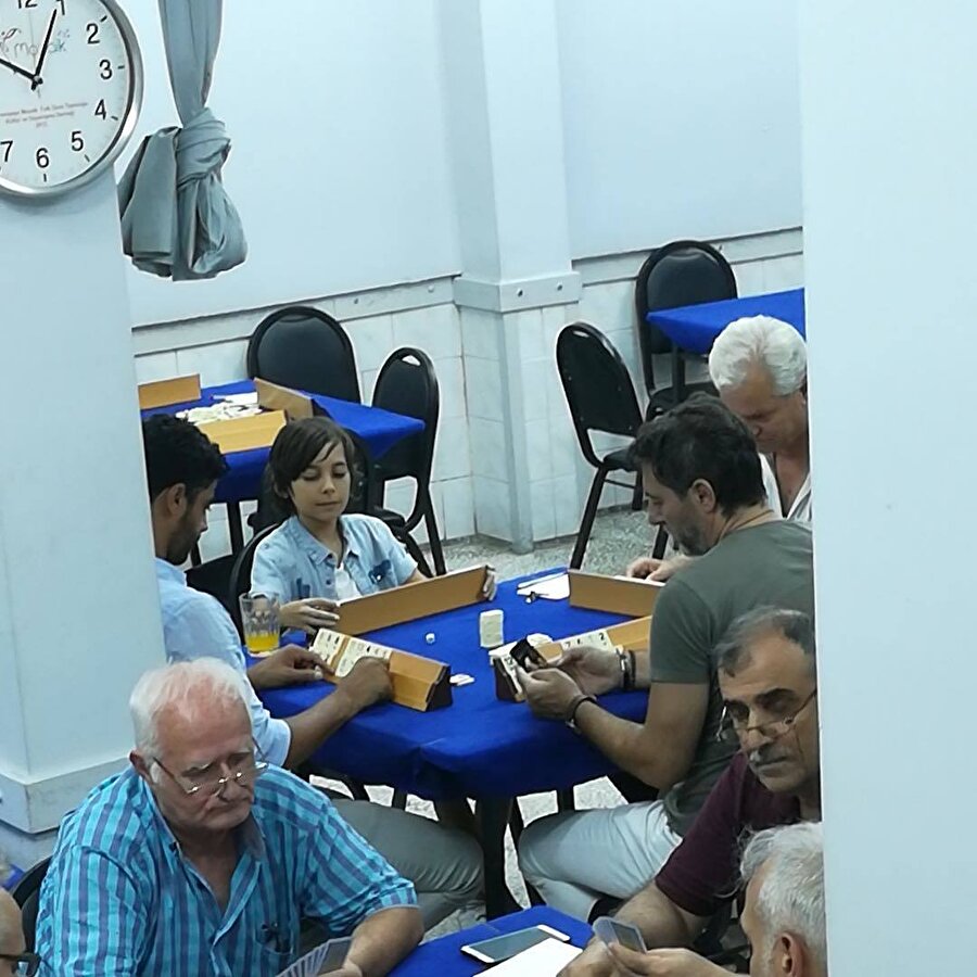 ​Seri oyna çocuk adam