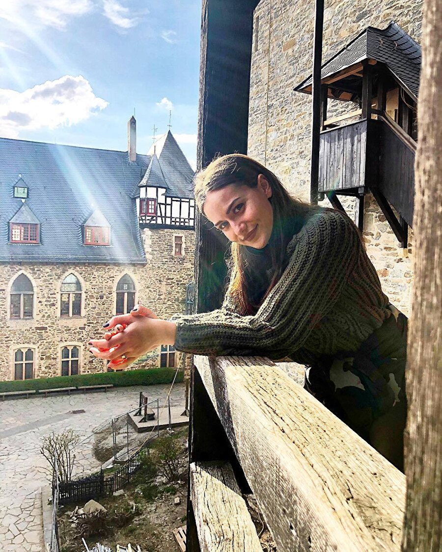 Fahriye Evcen.