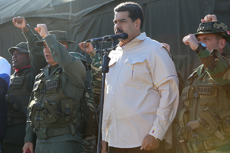 Maduro, tatbikat sırasında konuşma gerçekleştirdi.