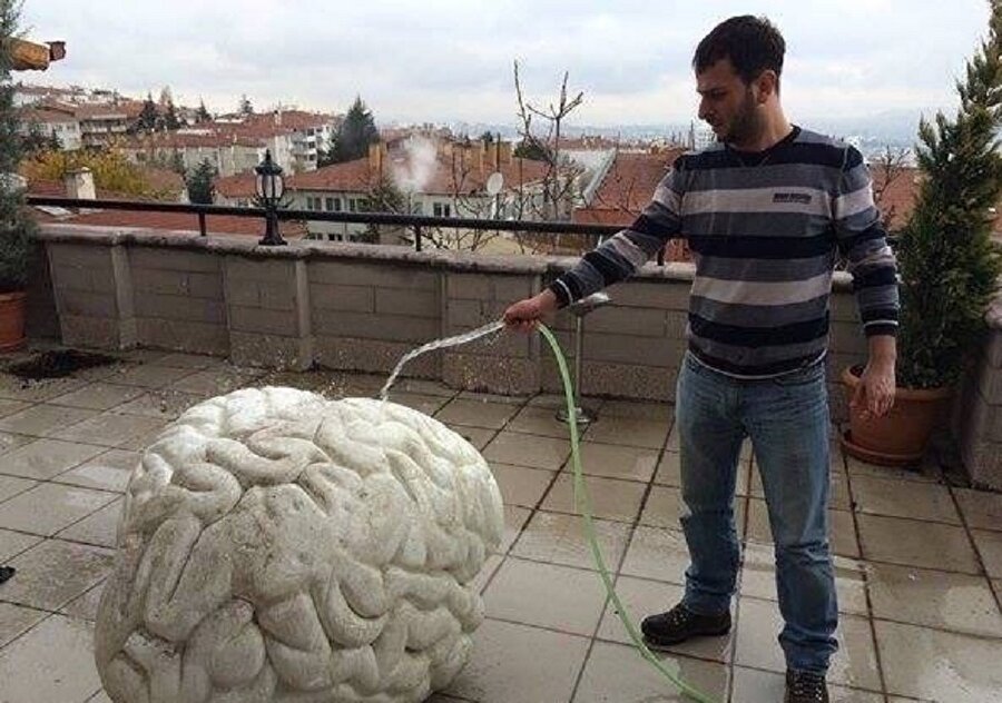 Senin beynini yıkamışlar