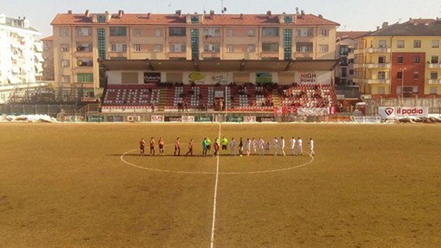 Cuneo - Pro Piacenza maçının seremonisinden bir kare.
